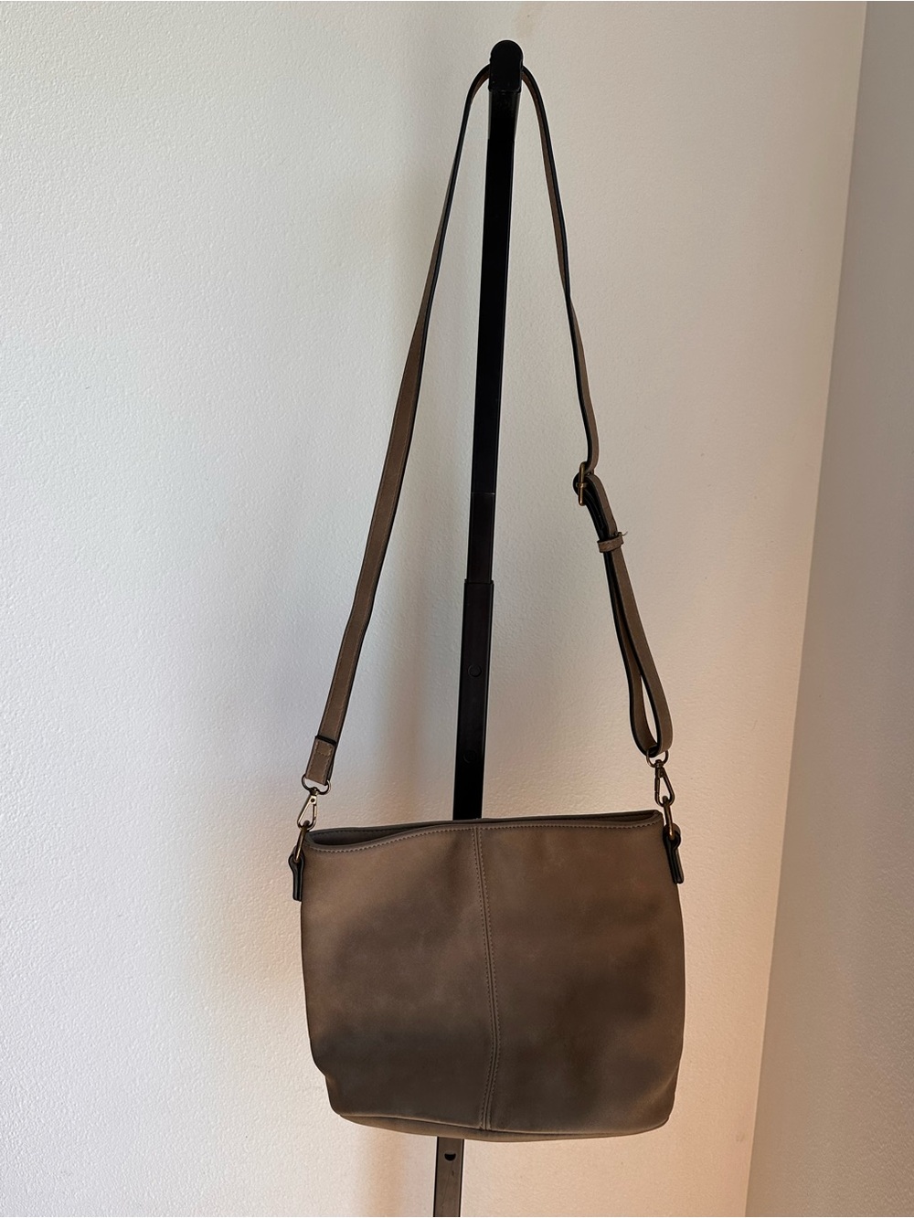 Simply Noelle crossbody purse